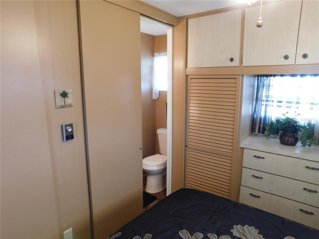 Betty St, Zephyrhills, FL 33542