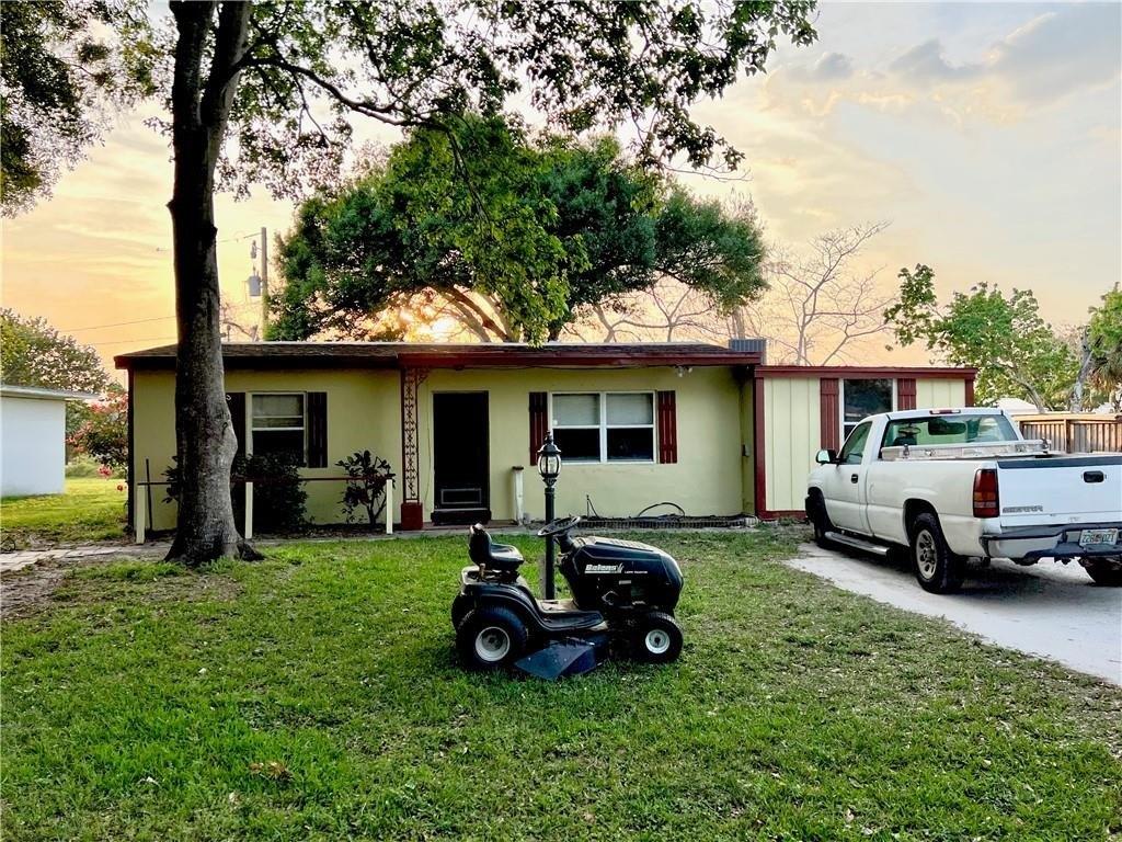 15th Ave, Vero Beach, FL 32960