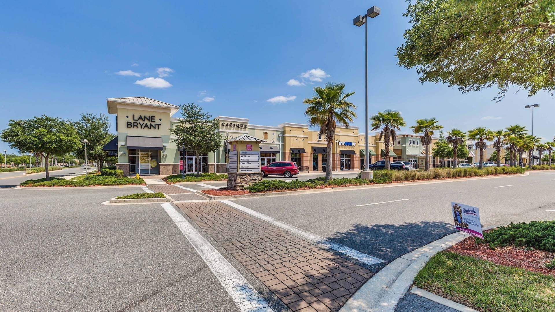 Oak Mill Rd, Orange Park, FL 32065