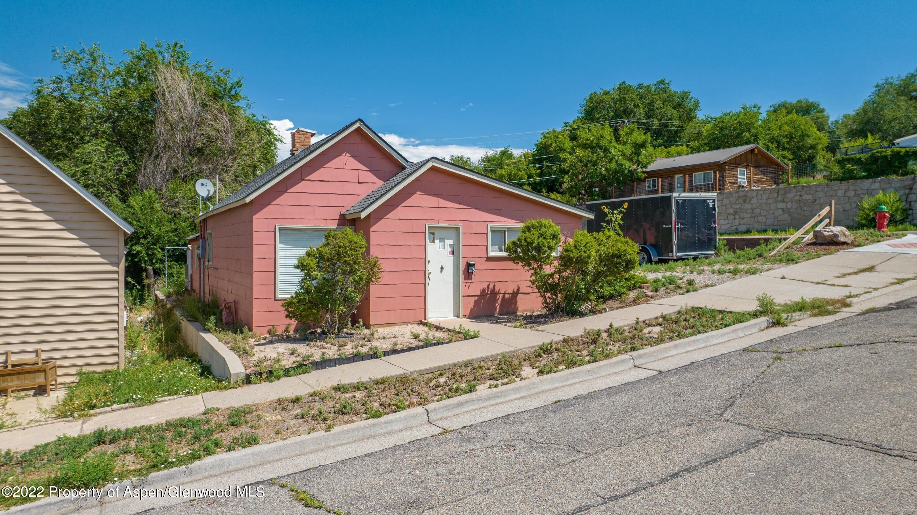 E 1st St, Rifle, CO 81650