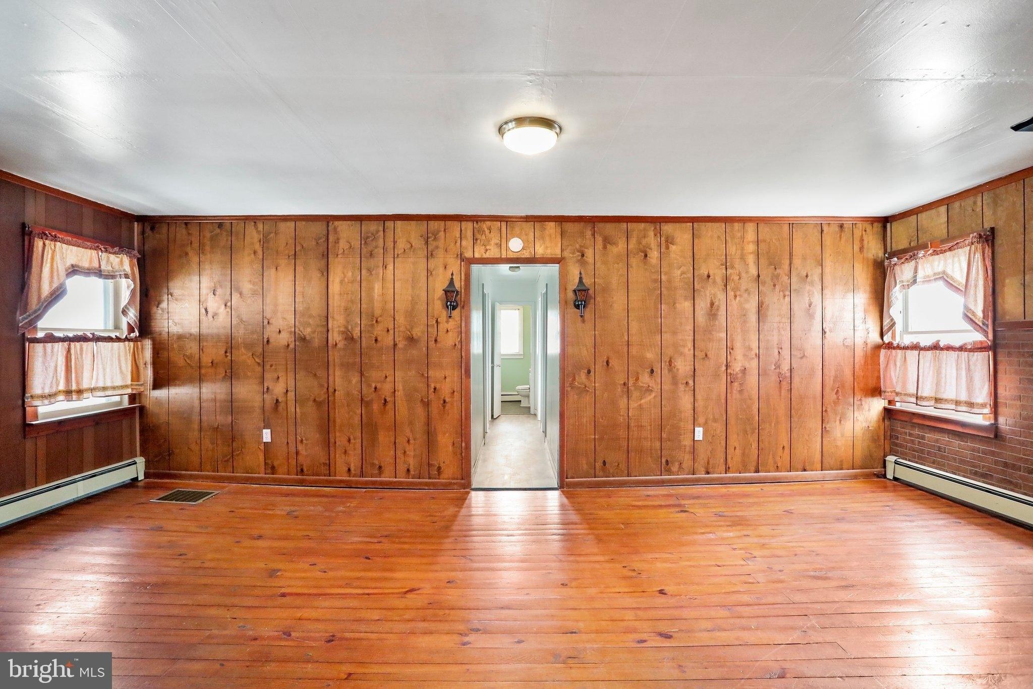 Smoketown Rd, Fayetteville, PA 17222