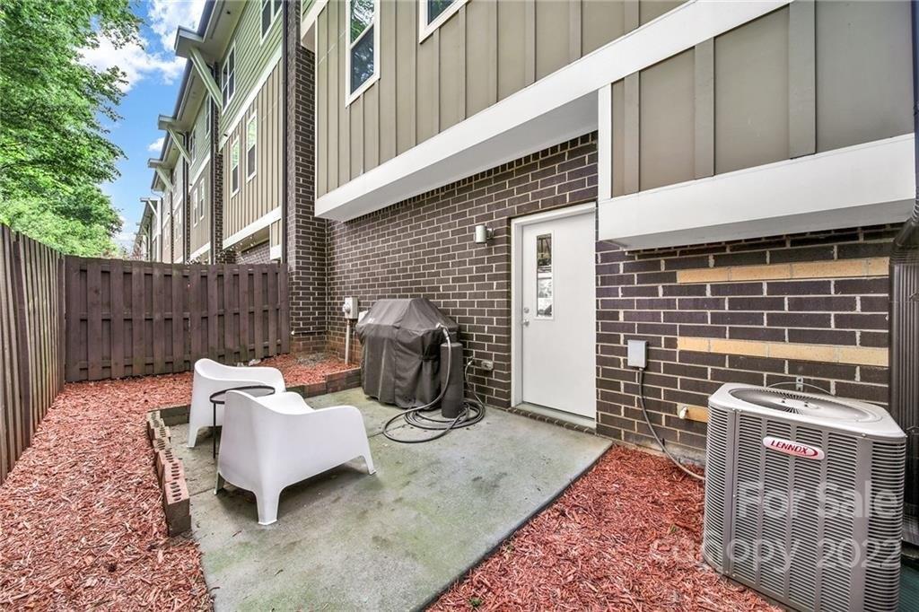 Steel Gardens Blvd, Charlotte, NC 28205