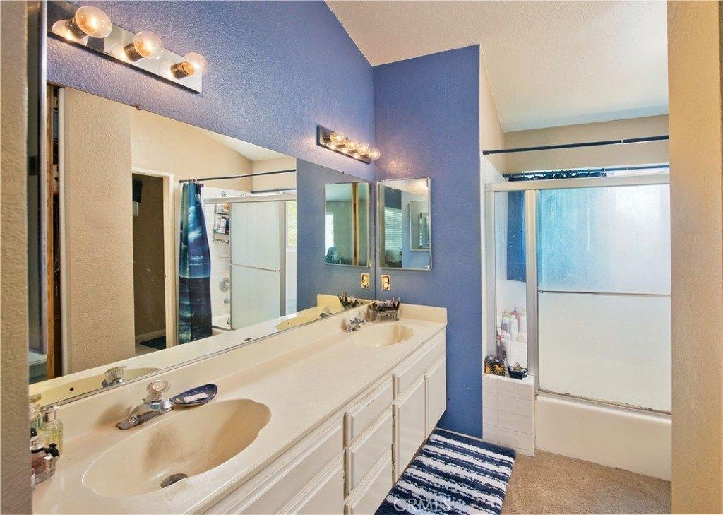 Lexington Ct, Palmdale, CA 93552