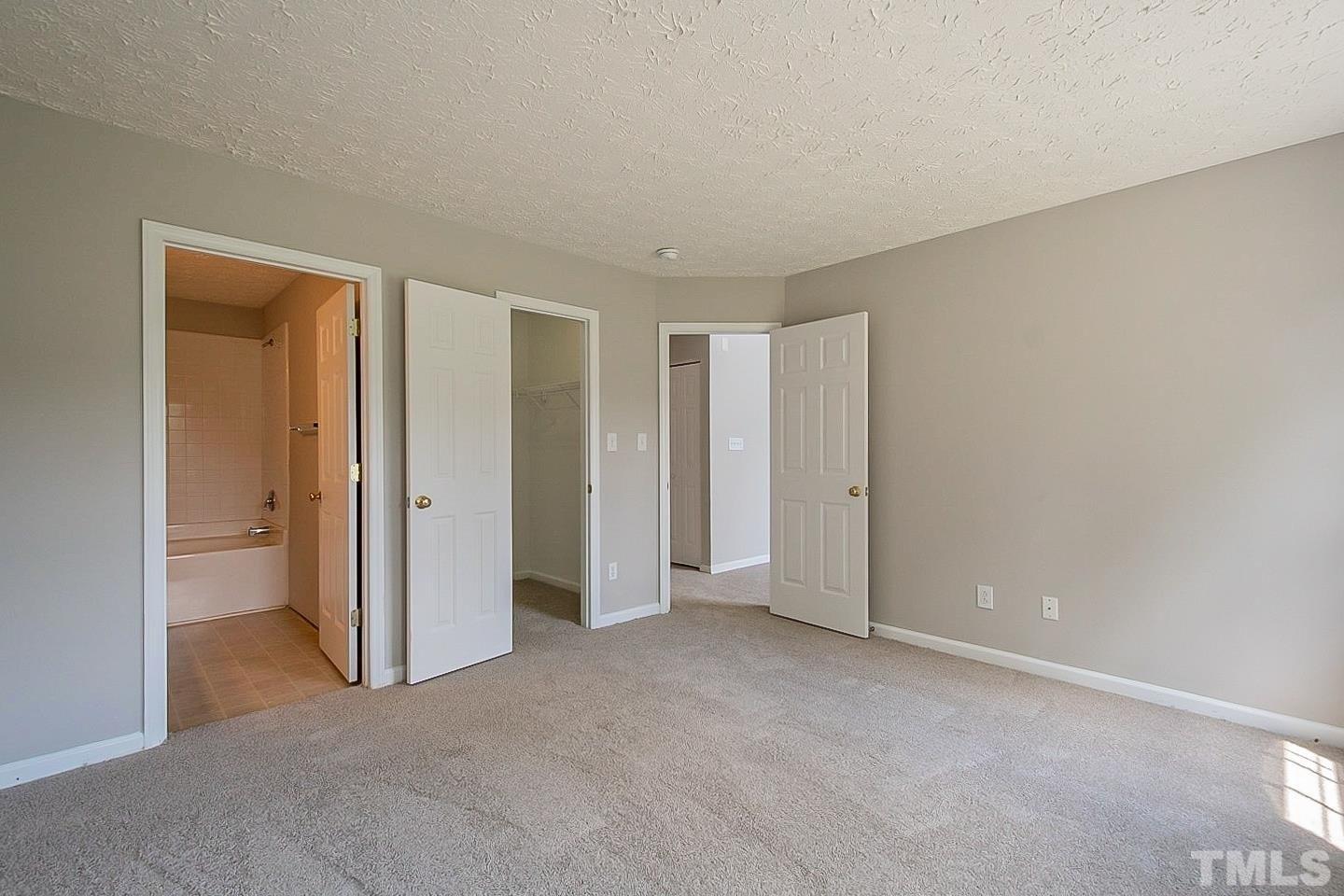 Cove Hollow Dr, Durham, NC 27703