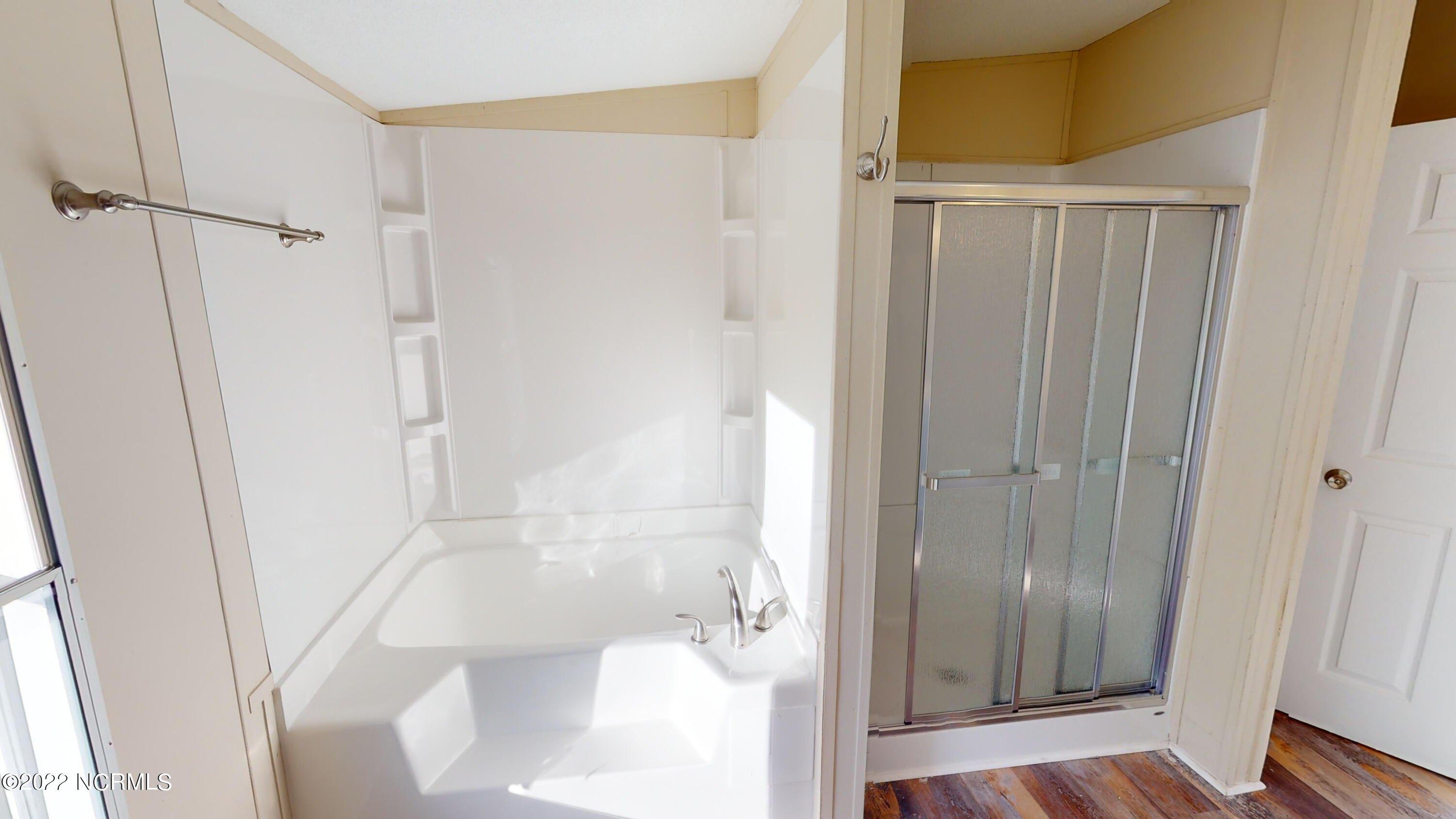 Brandy Ave, La Grange, NC 28551