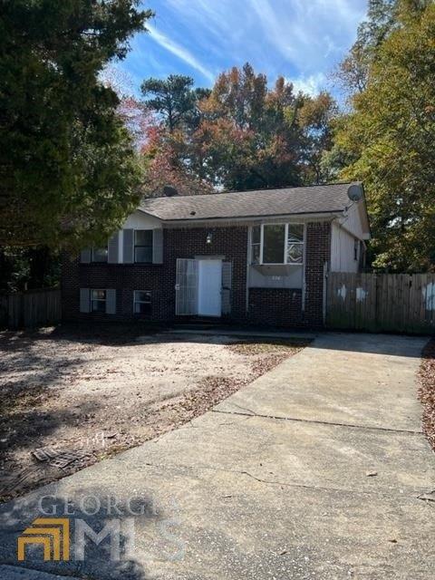 Stayman Dr, Riverdale, GA 30274