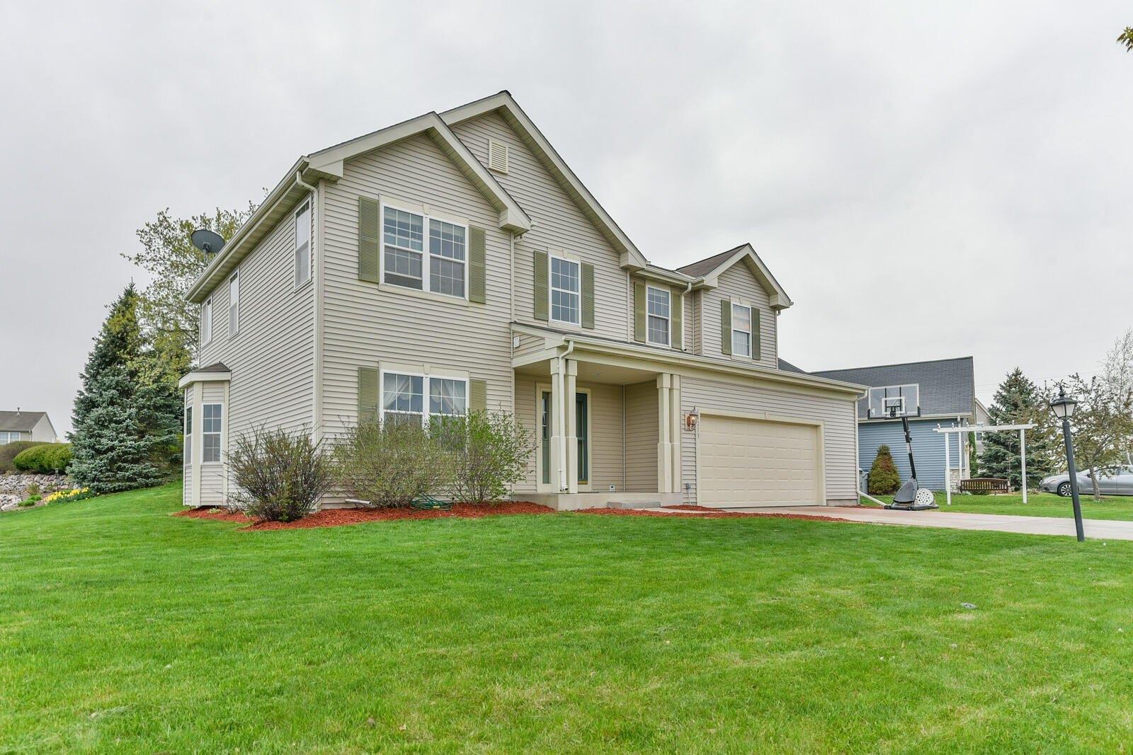 W Wabash Ave, Milwaukee, WI 53224