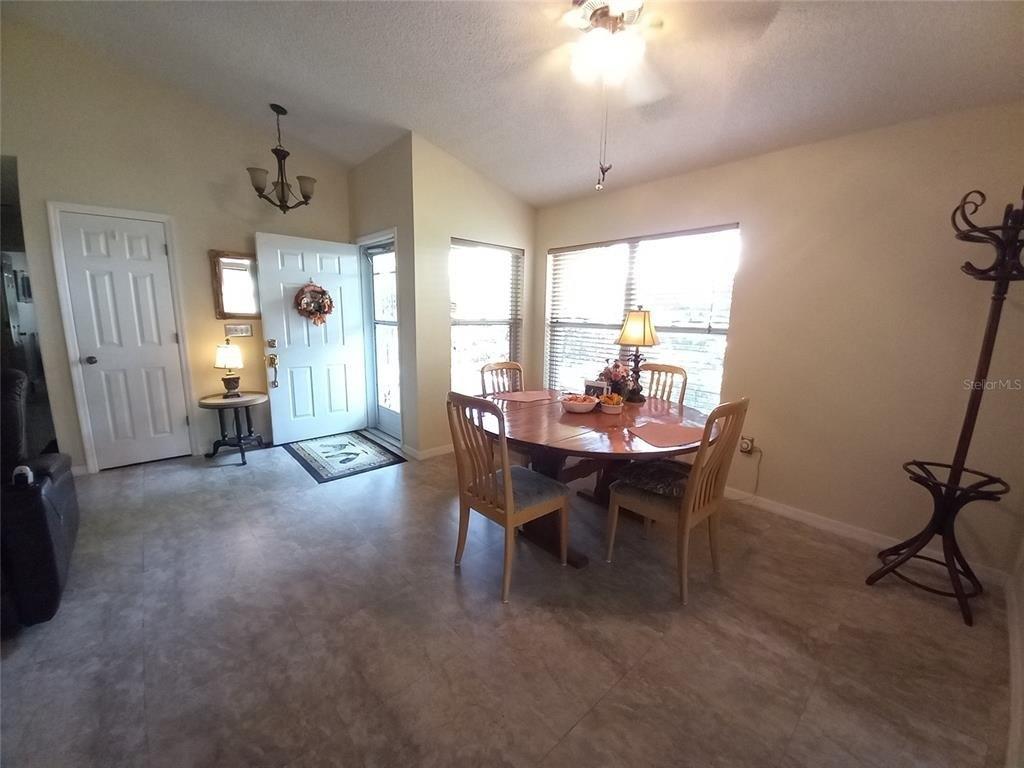 Gardens Dr, Sarasota, FL 34243