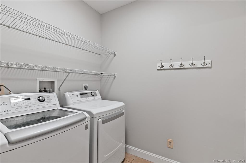 Old Dairy Ln, Shelton, CT 06484