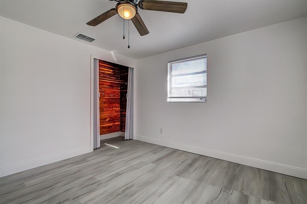 Lake Ridge Ln, Holiday, FL 34690