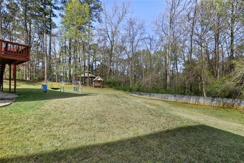 Dunlin Lake Way, Lawrenceville, GA 30044