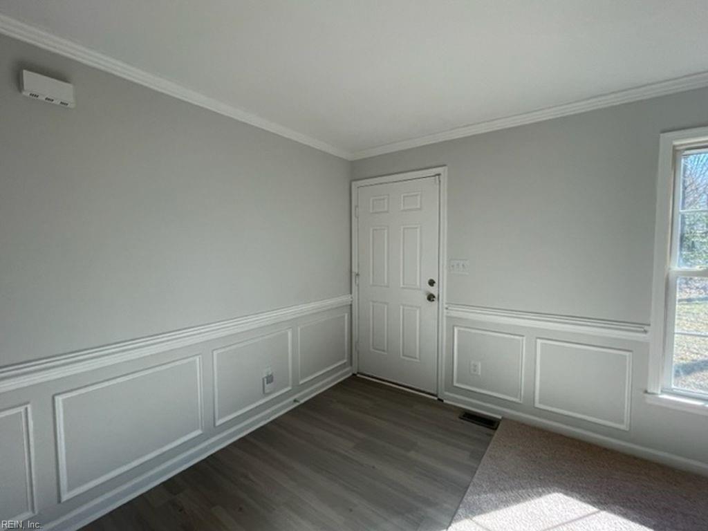 Dogwood Trl, Gloucester, VA 23061