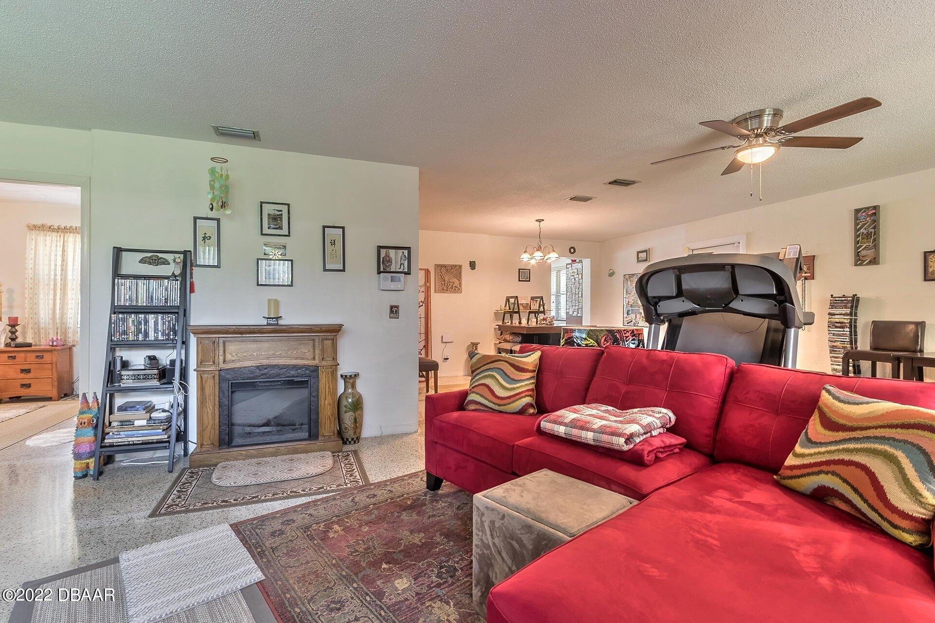 Thunderbird Dr, Daytona Beach, FL 32117