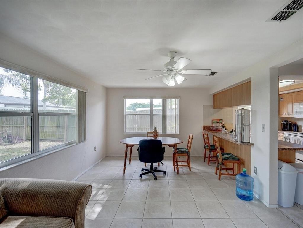 Paloma Dr, Holiday, FL 34690