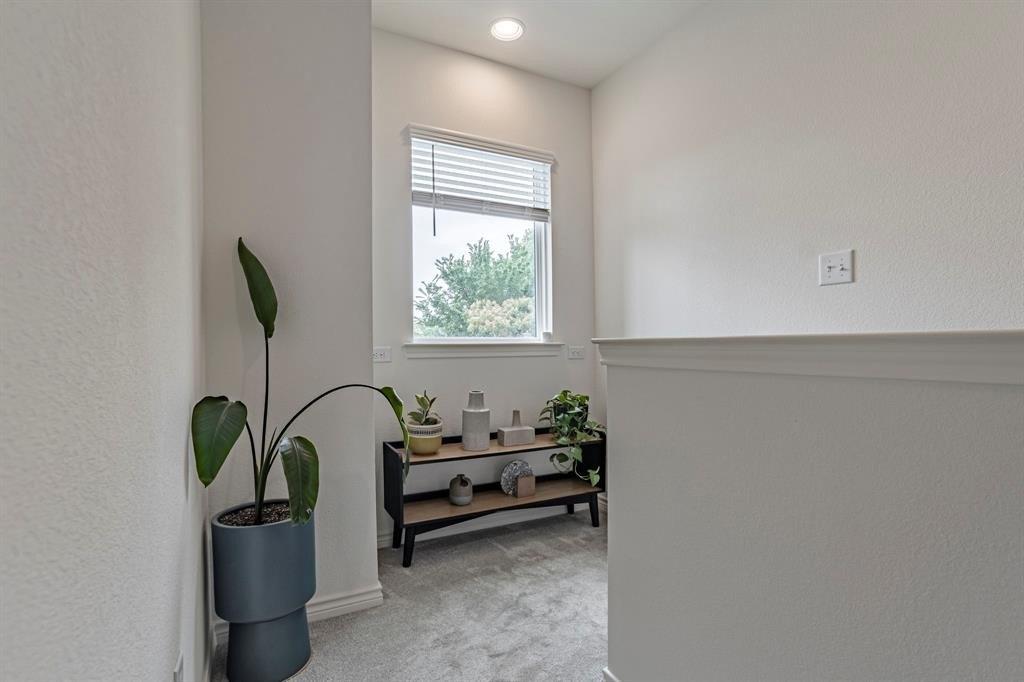 Stanley Ave, Fort Worth, TX 76110