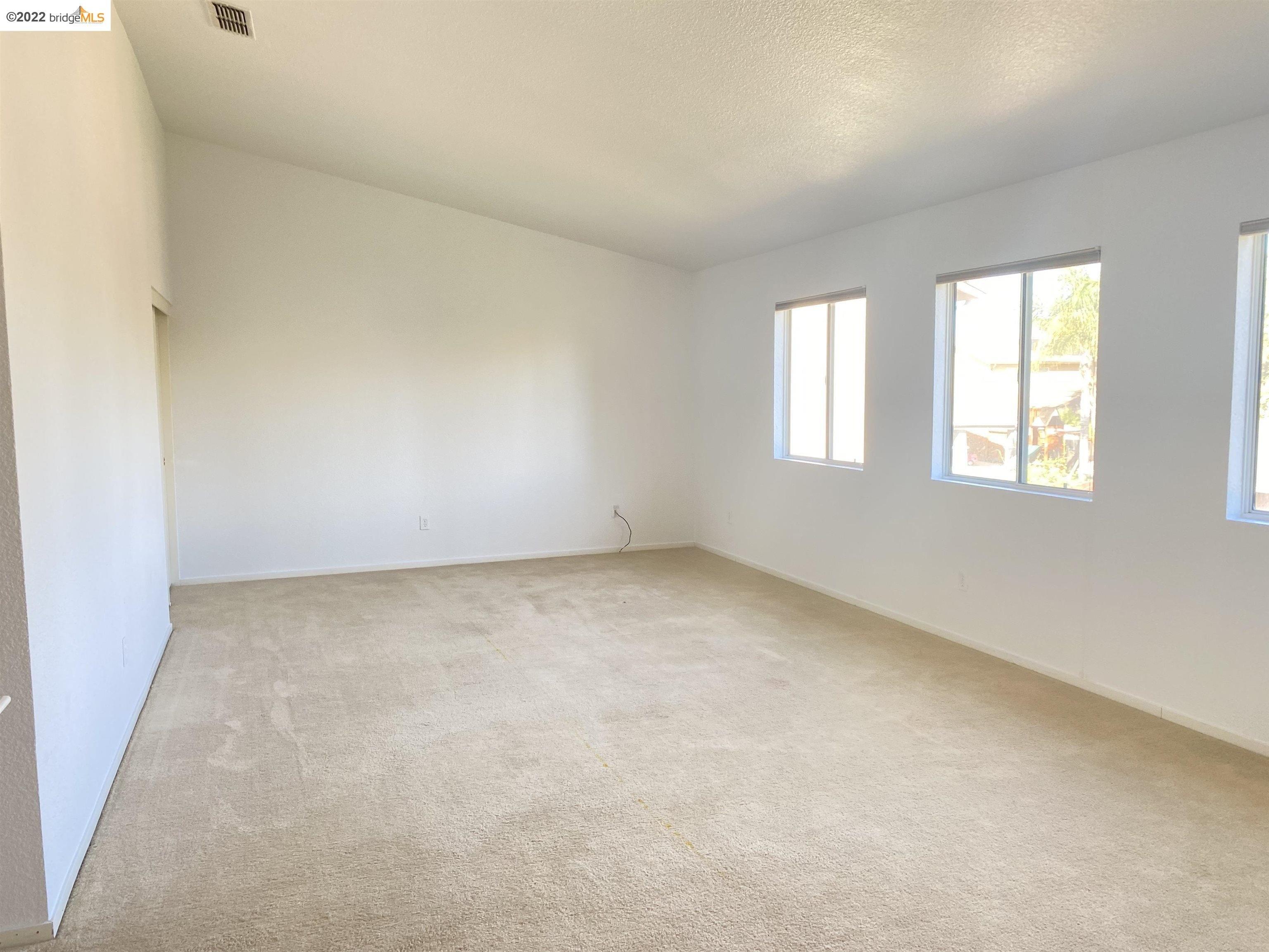 Skimmer Dr, Patterson, CA 95363