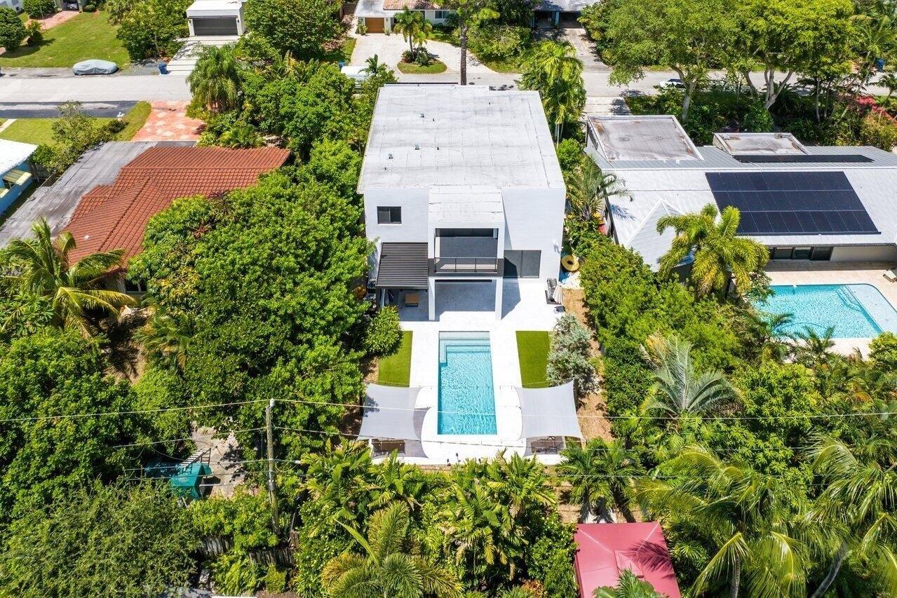 Ne 22nd St, Wilton Manors, FL 33305
