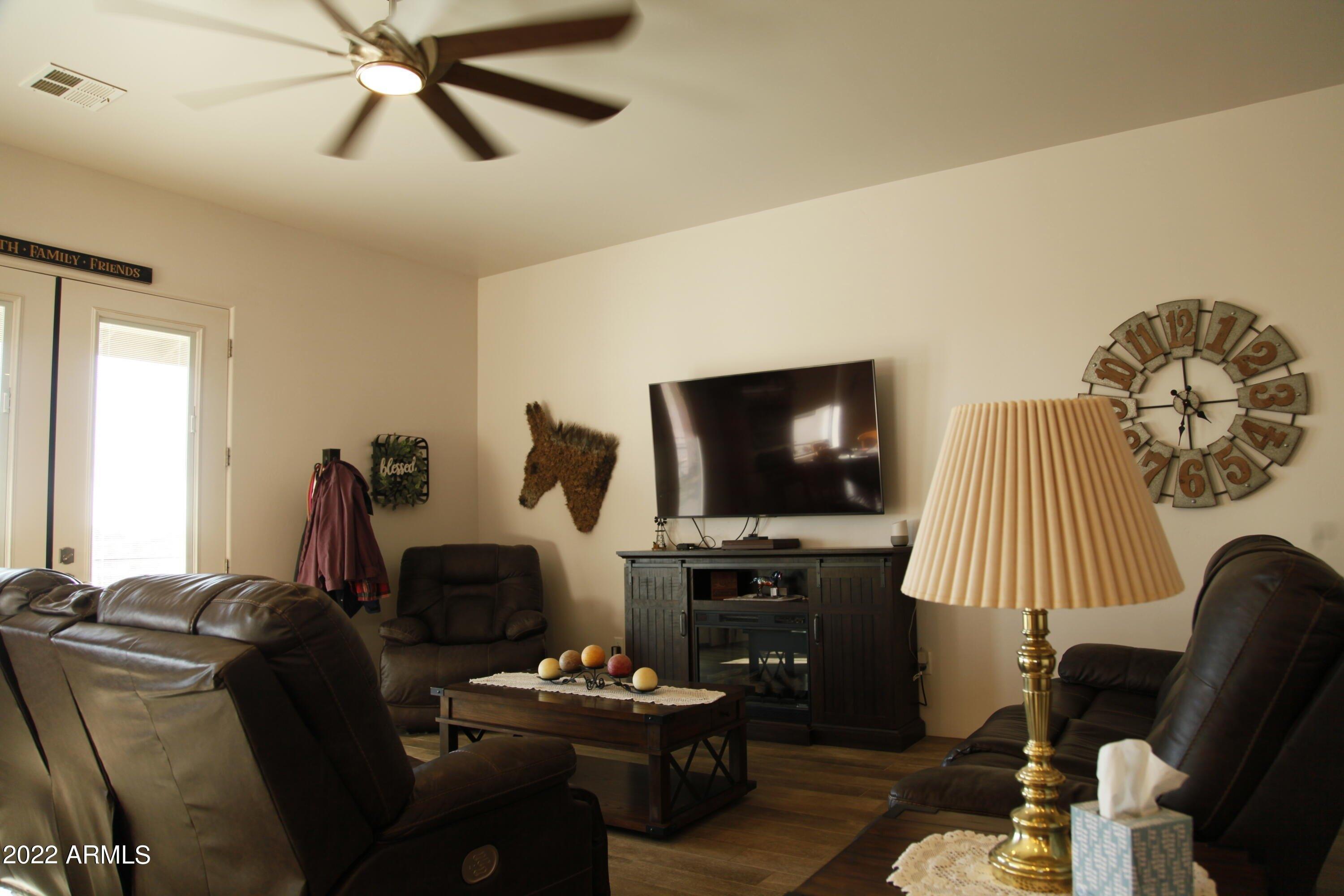 W Gibson Way, Wickenburg, AZ 85390