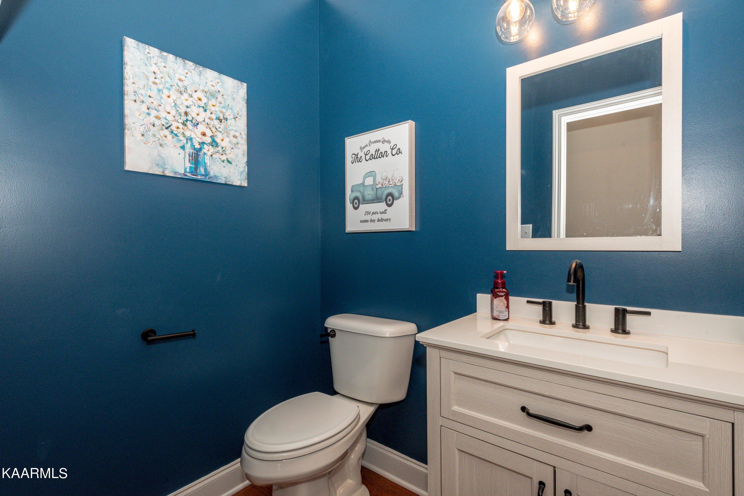 Mackenzie Dr, Maryville, TN 37804
