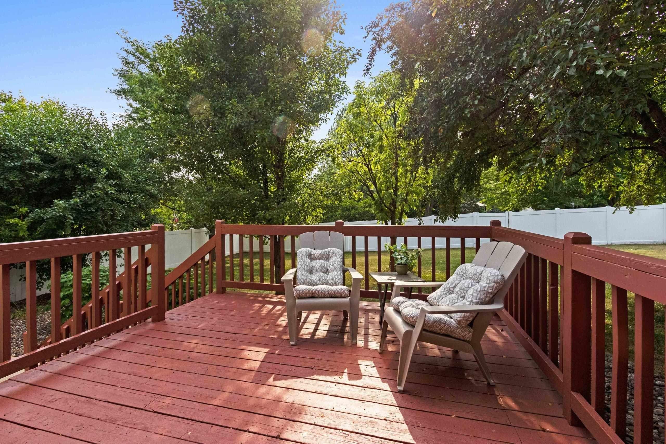 Fieldside Ln, Appleton, WI 54915