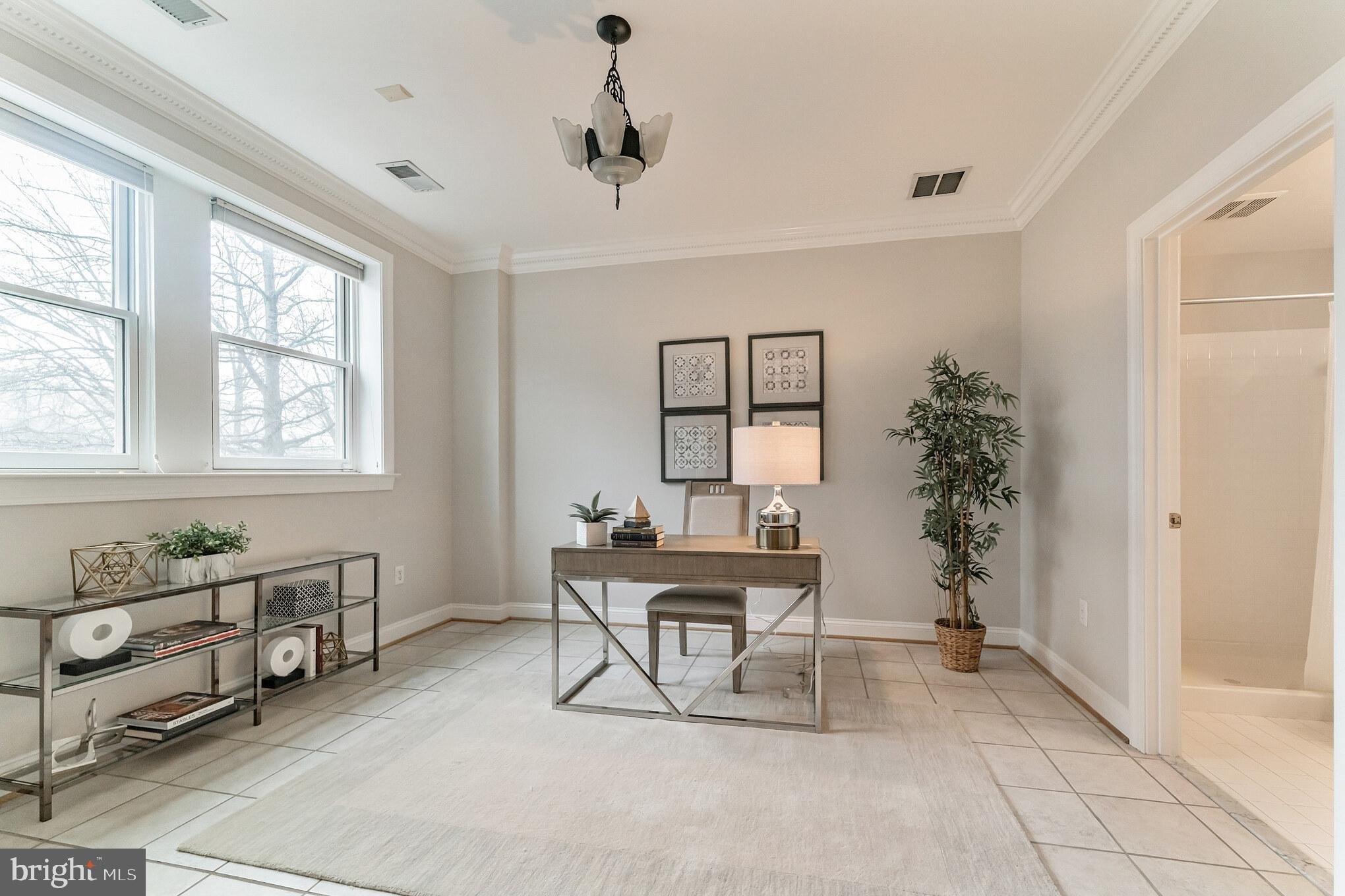 Kirkwood Rd, Arlington, VA 22201