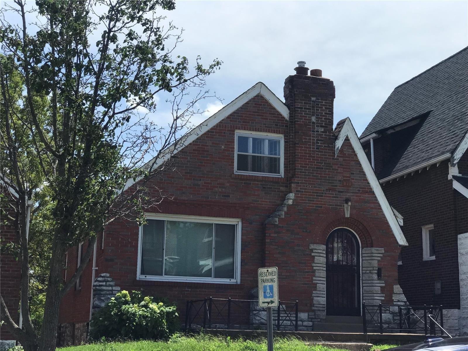 Queens Ave, Saint Louis, MO 63115