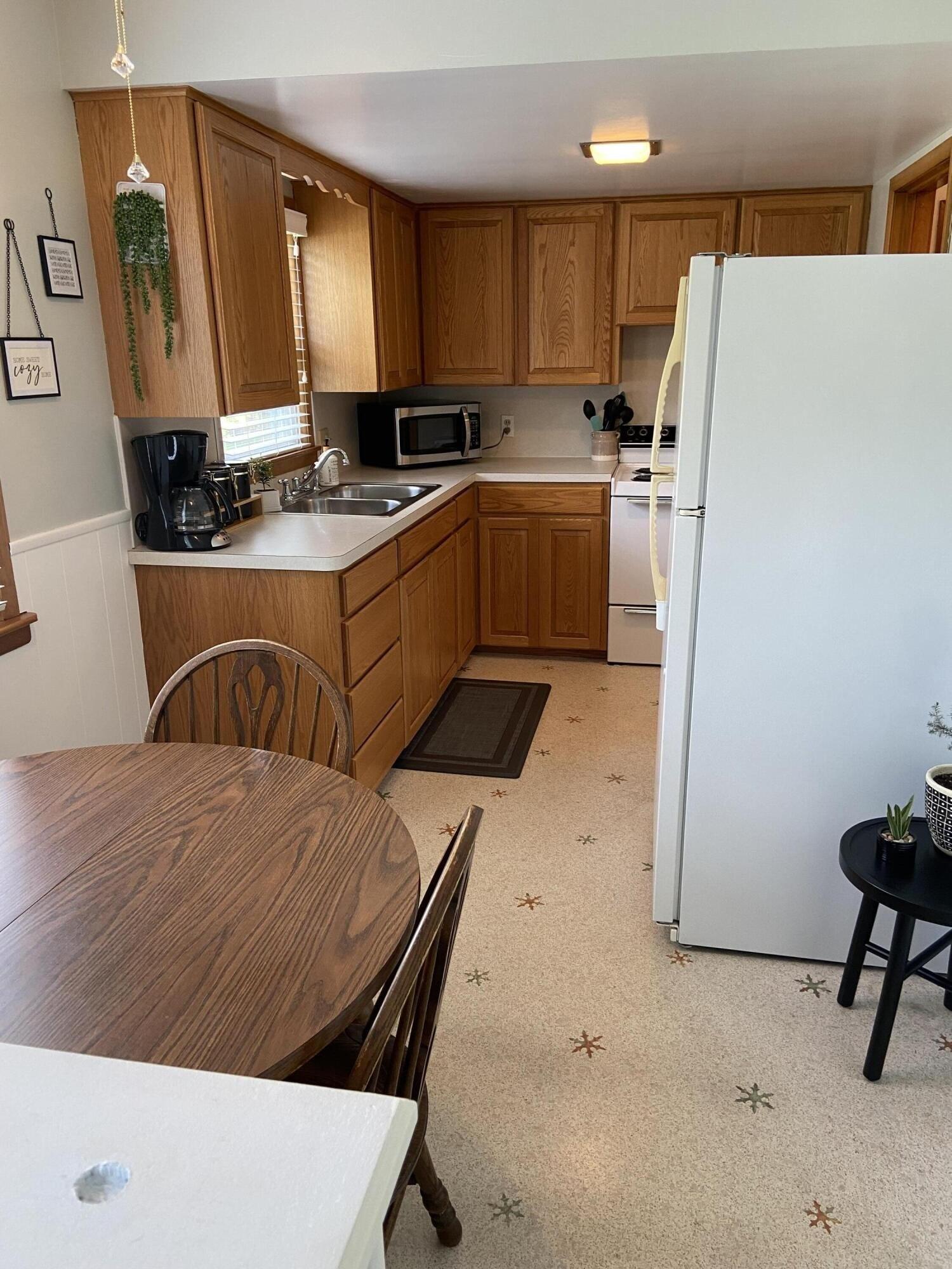 Riley St, Holland, MI 49424