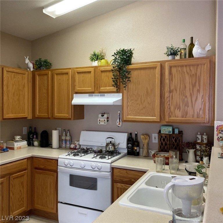 Alias Smith Dr, Henderson, NV 89002