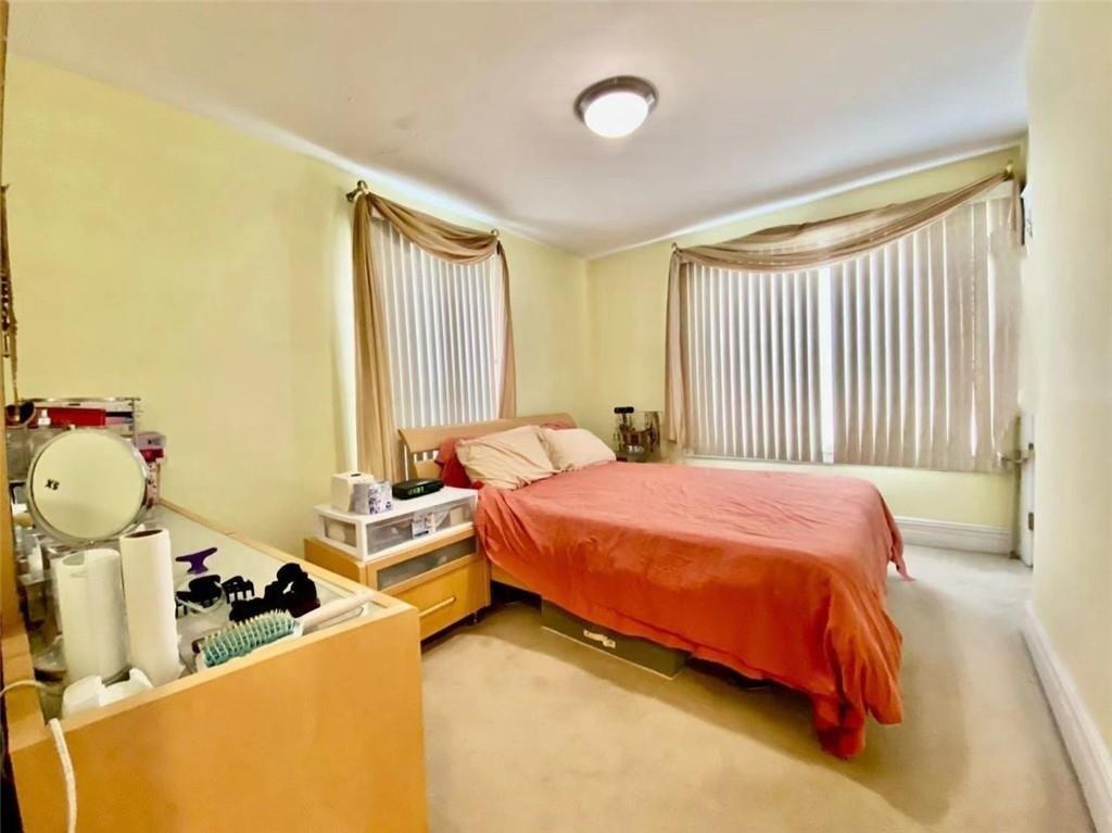 W 7th St, Brooklyn, NY 11223