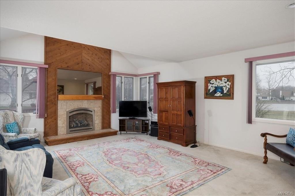 Moorfields Ct, East Amherst, NY 14051