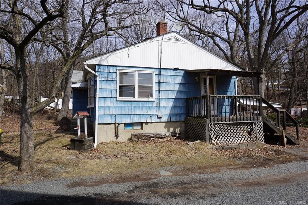 Oak St, Waterbury, CT 06705