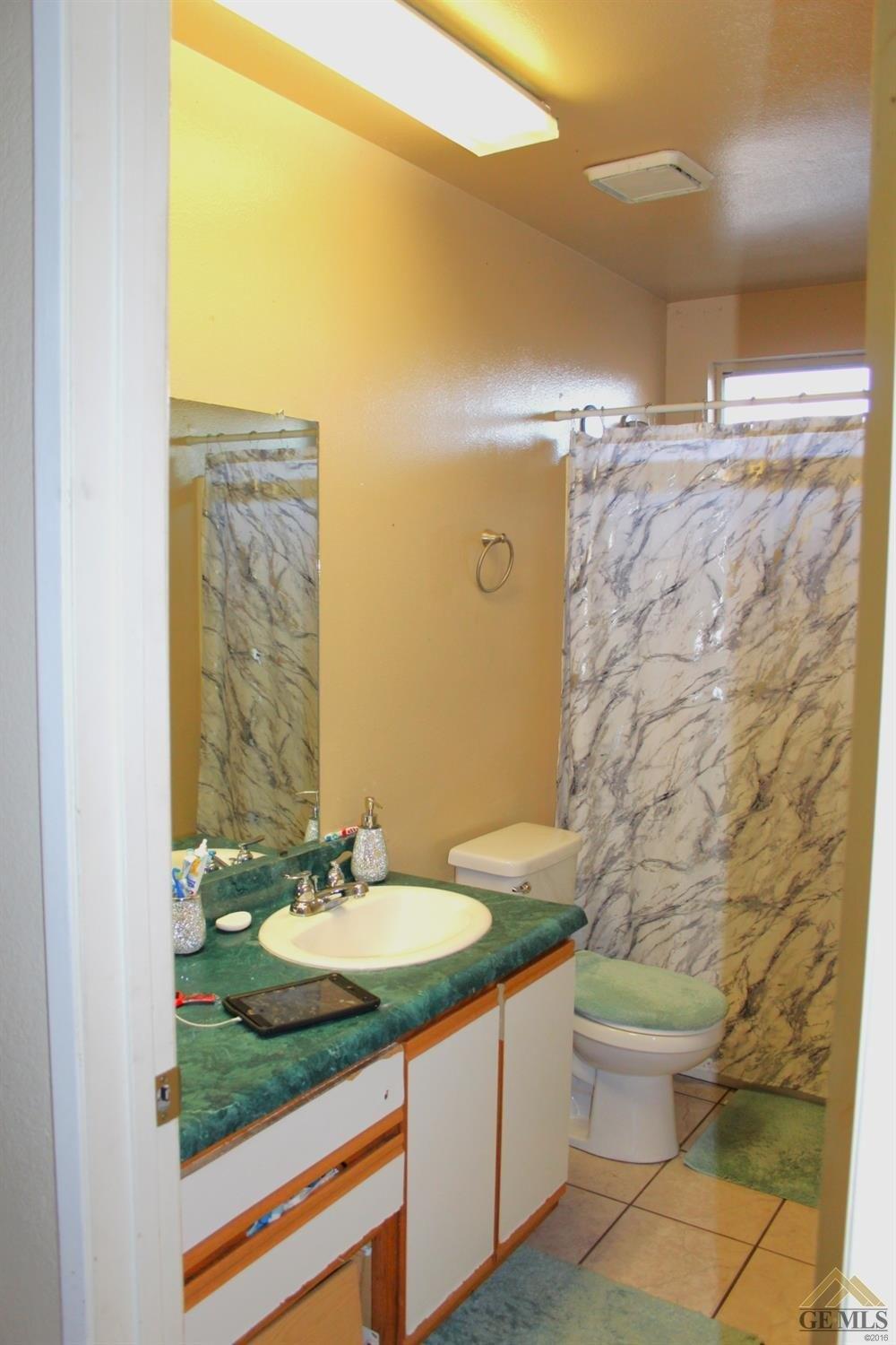 Fair Haven Ave, Shafter, CA 93263
