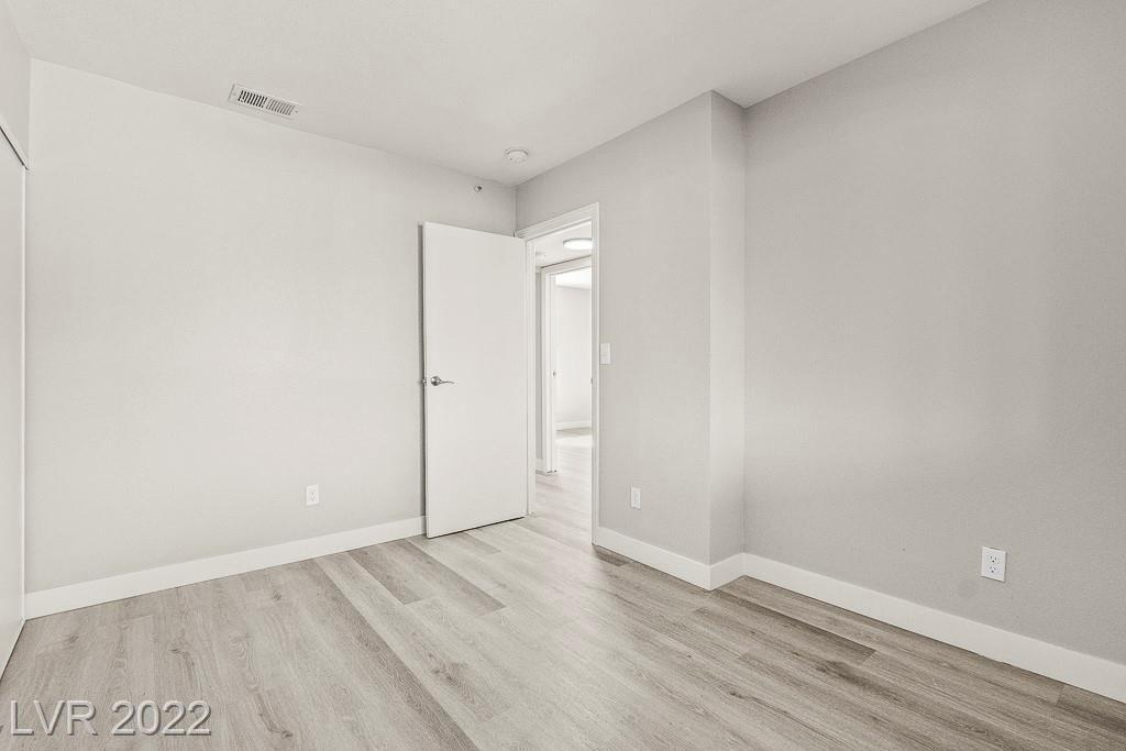 Ithaca Ave, Las Vegas, NV 89122
