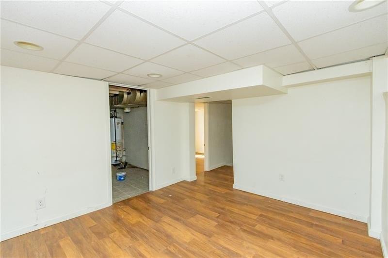Francis St, Pittsburgh, PA 15218