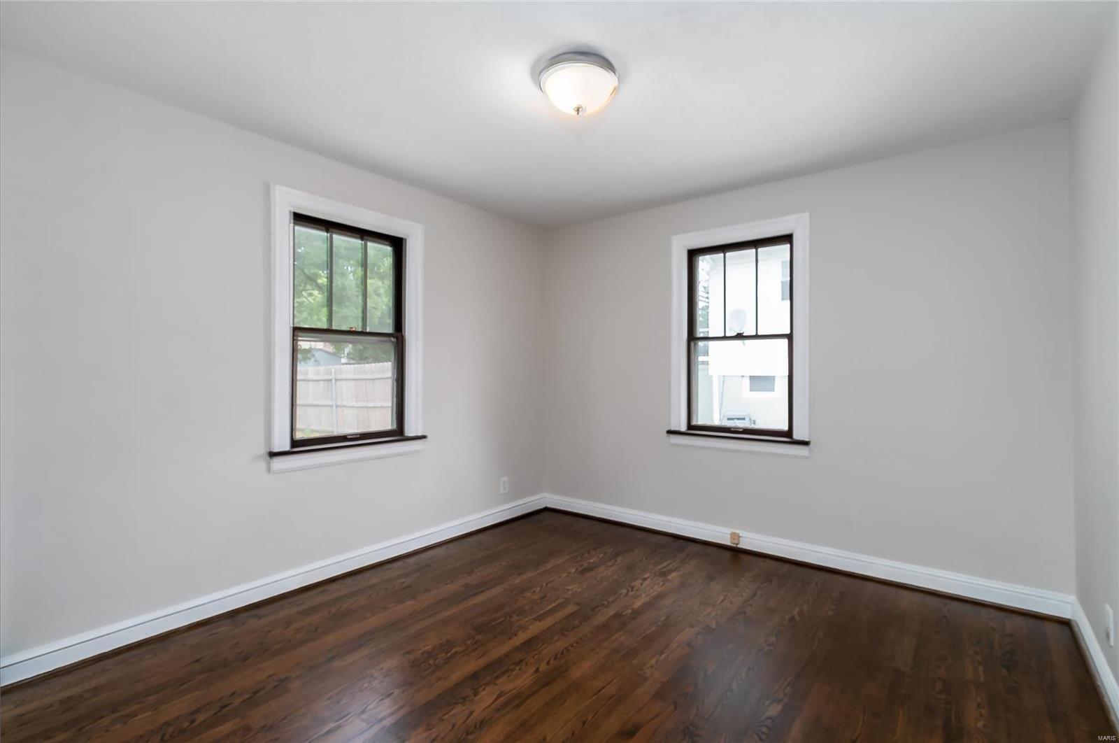 Melvin Ave, Saint Louis, MO 63144