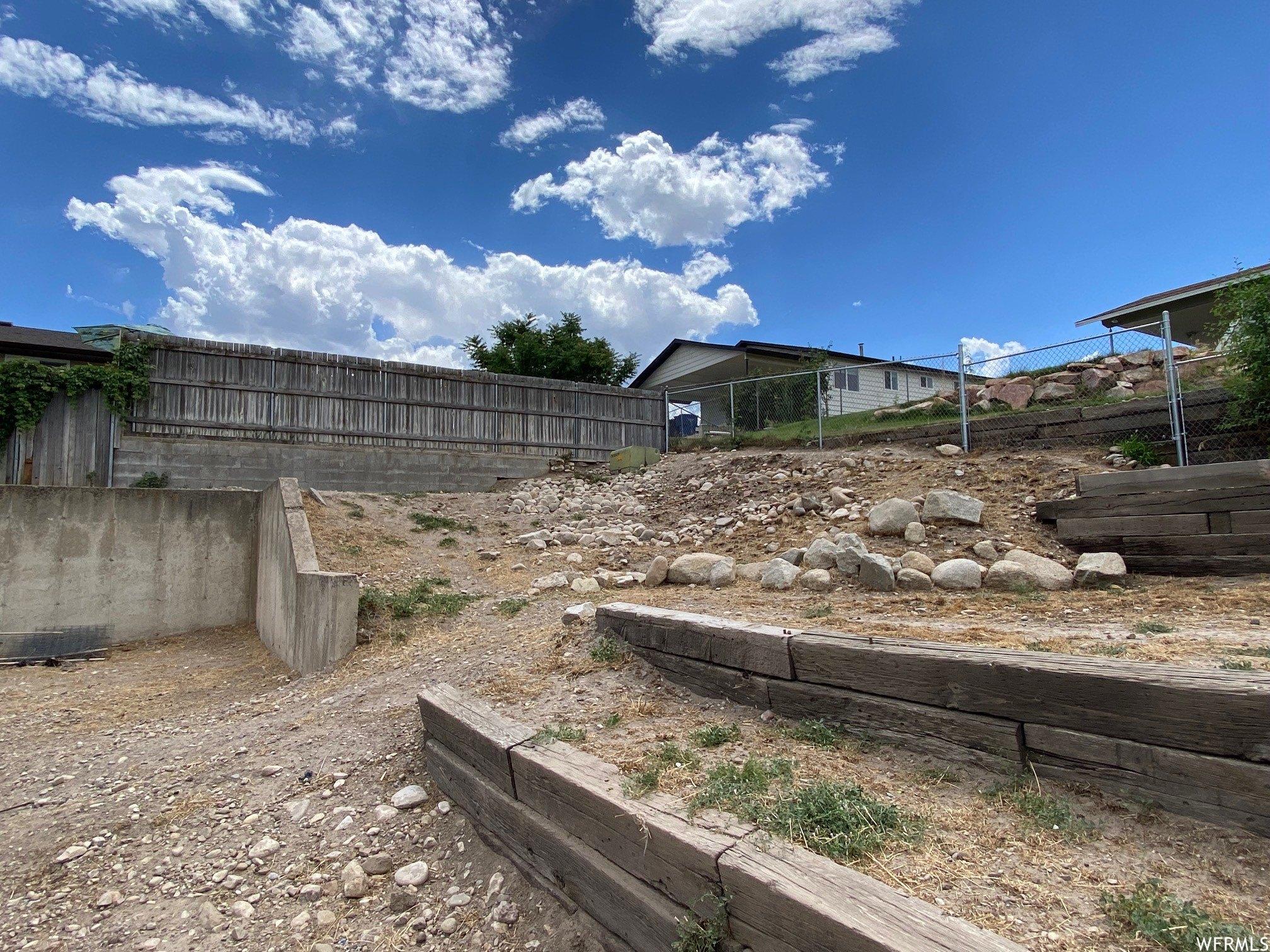 S Jedediah Dr, Salt Lake City, UT 84118