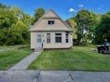 Maple Ave, Jackson, MI 49203