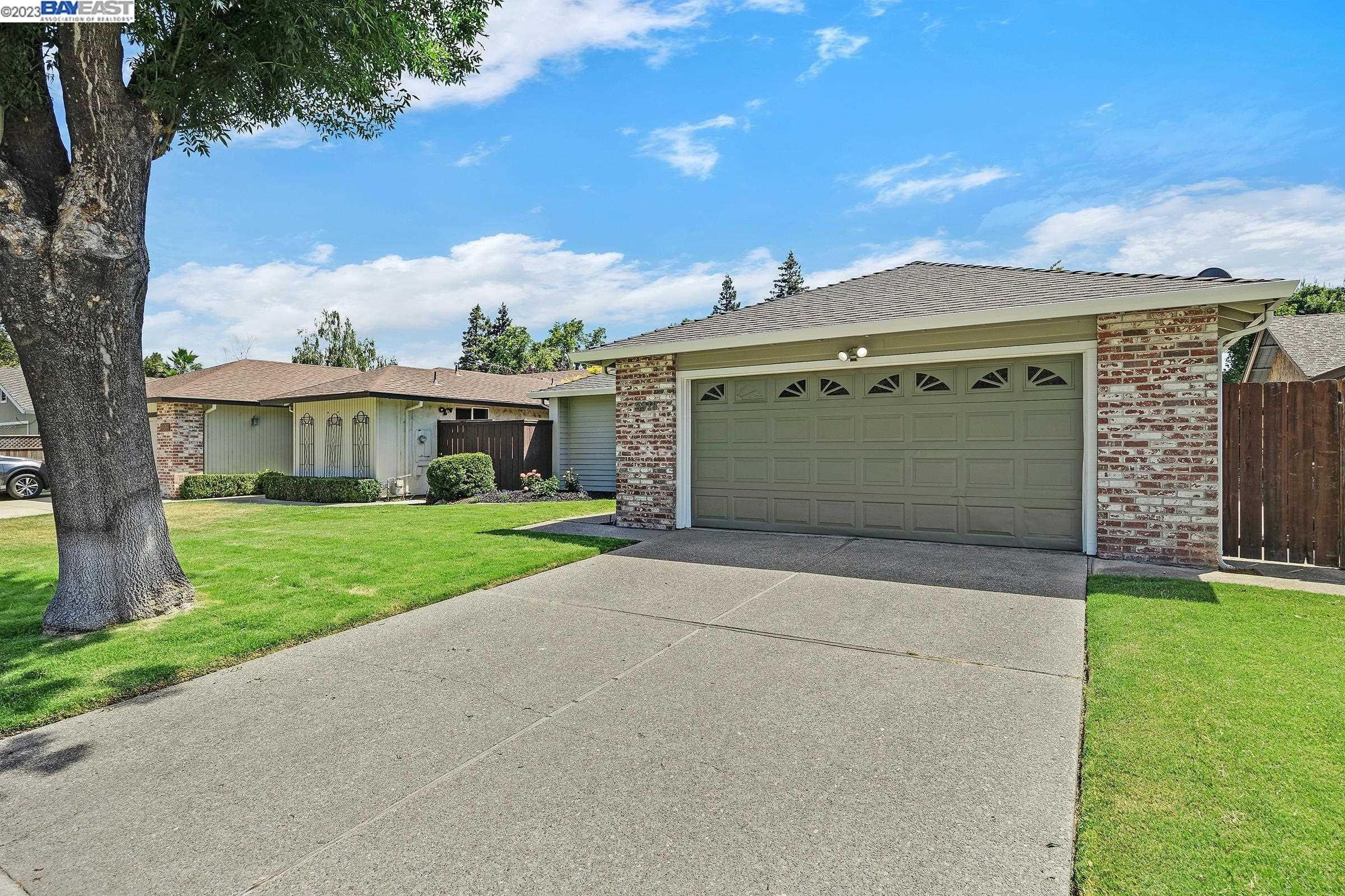 Land View Dr, Stockton, CA 95219