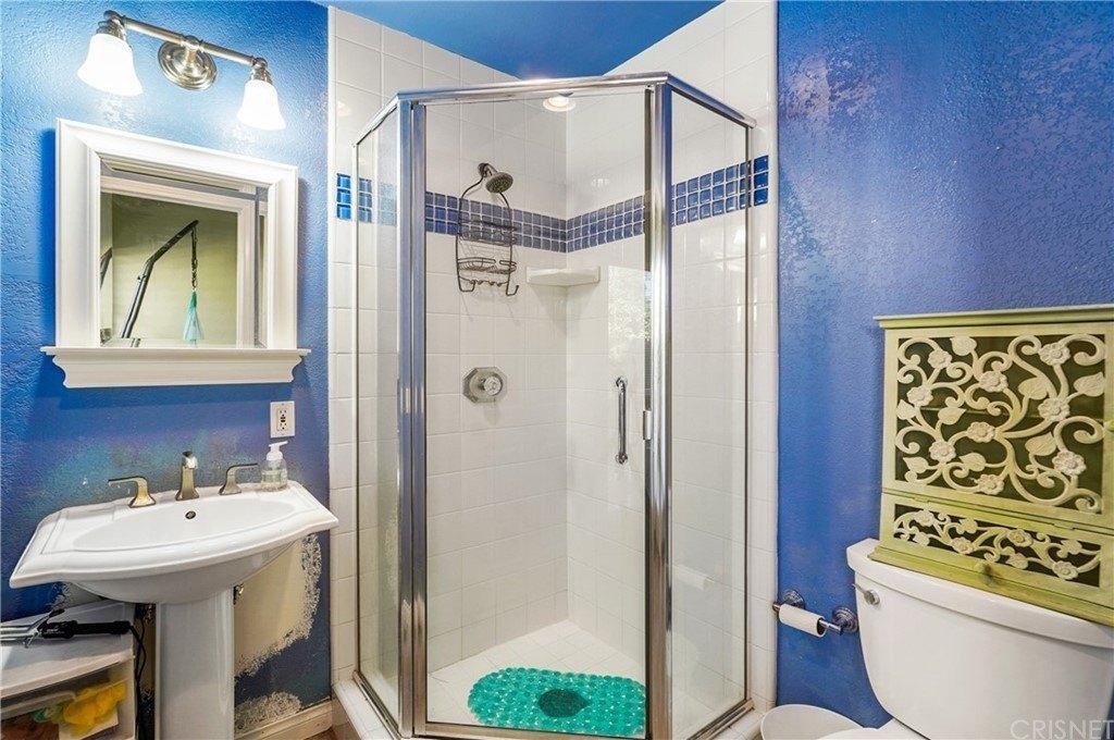 Carla Dr, Simi Valley, CA 93065
