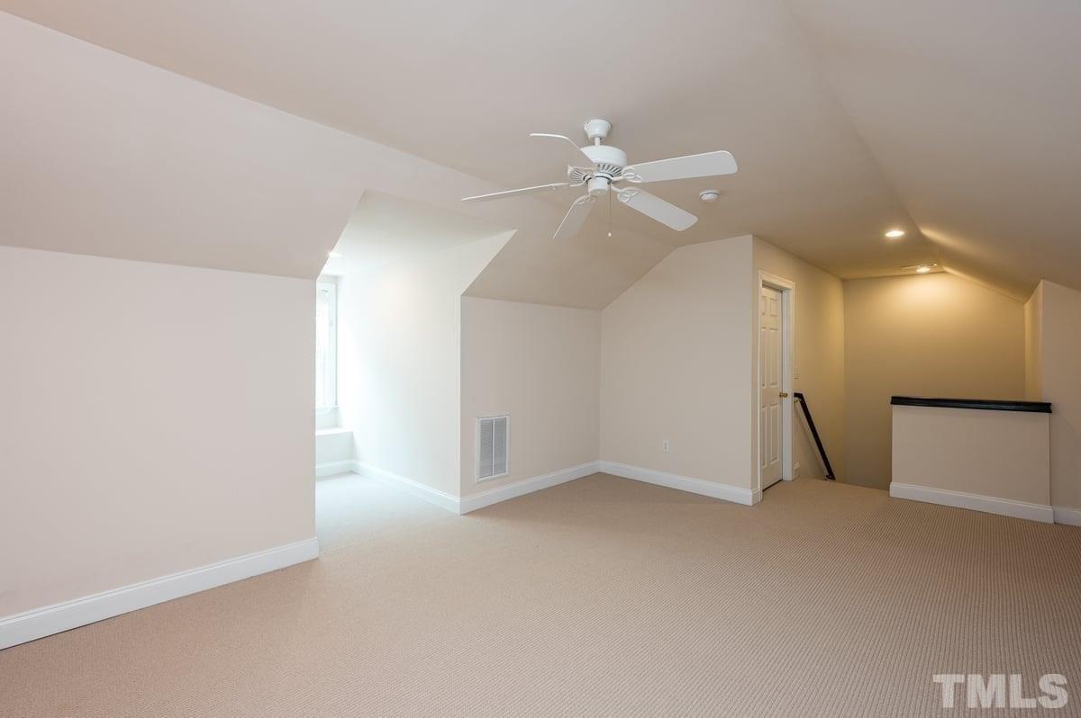 Maplecroft Ct, Raleigh, NC 27617