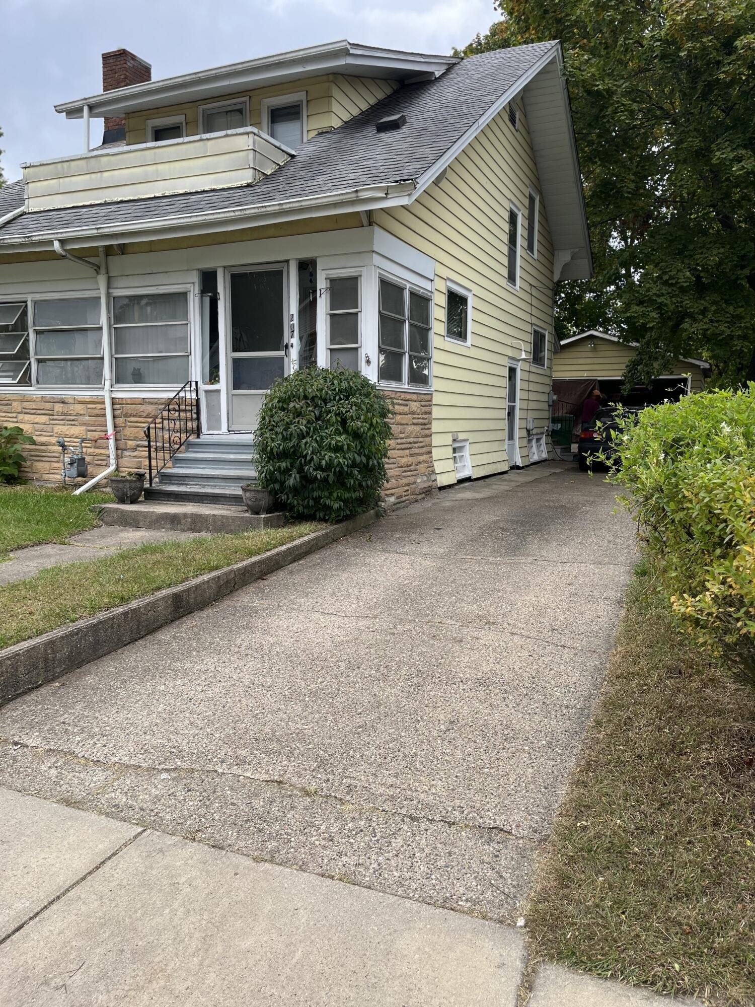 Wood St N, Battle Creek, MI 49037
