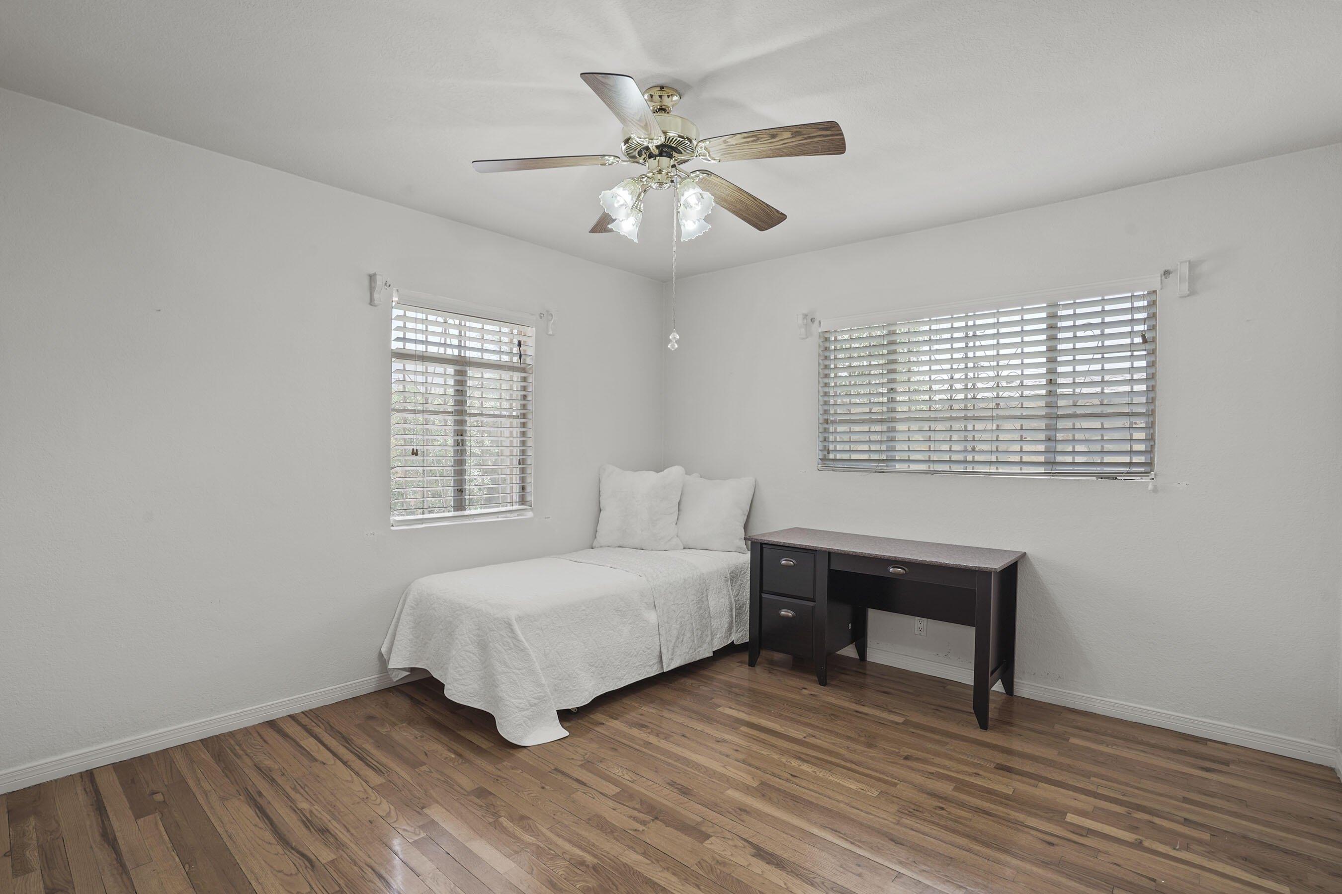 Mobile Ave, El Paso, TX 79930