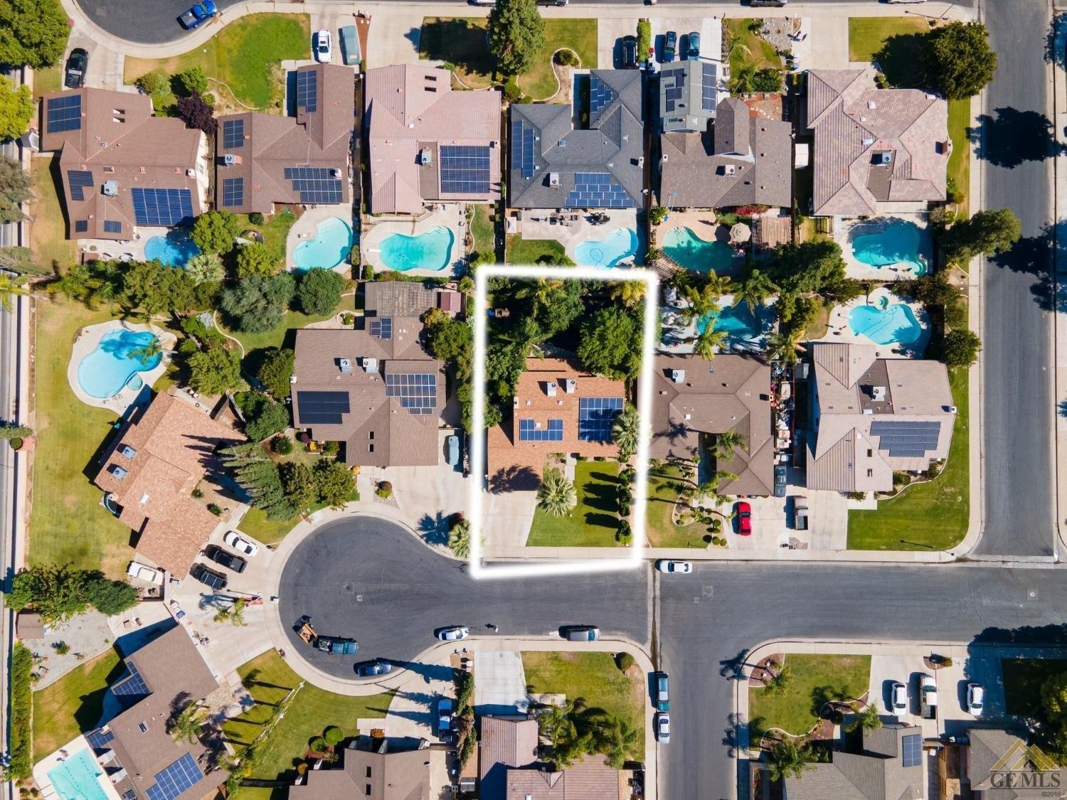 Shetland Dr, Bakersfield, CA 93309
