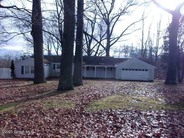 Laurel Rd, Fort Edward, NY 12828