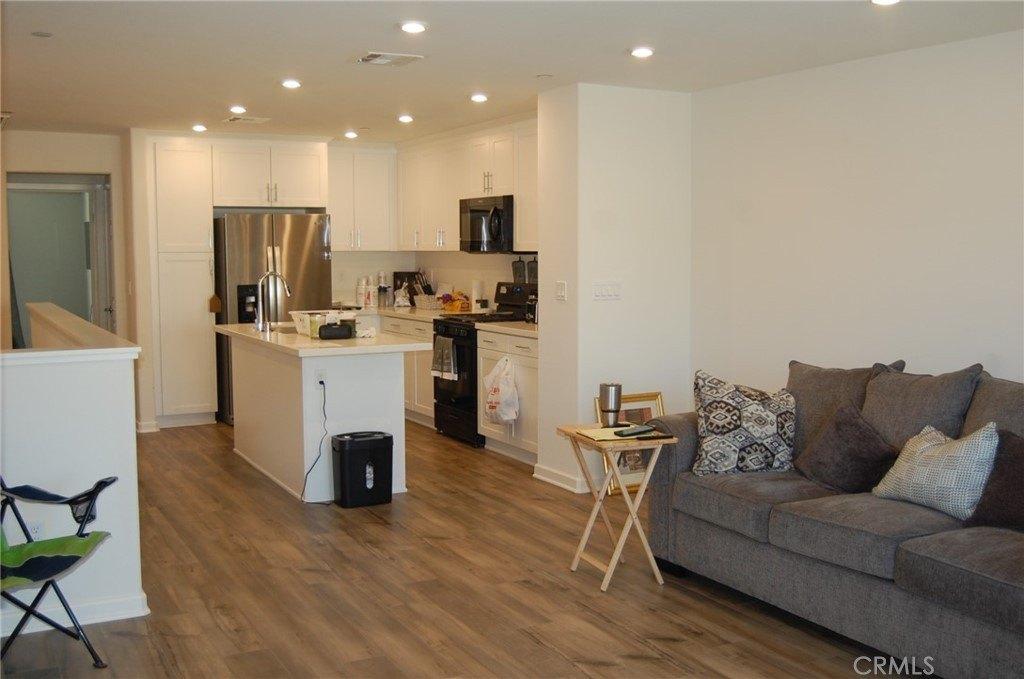 N Beechwood Ave, Rialto, CA 92376