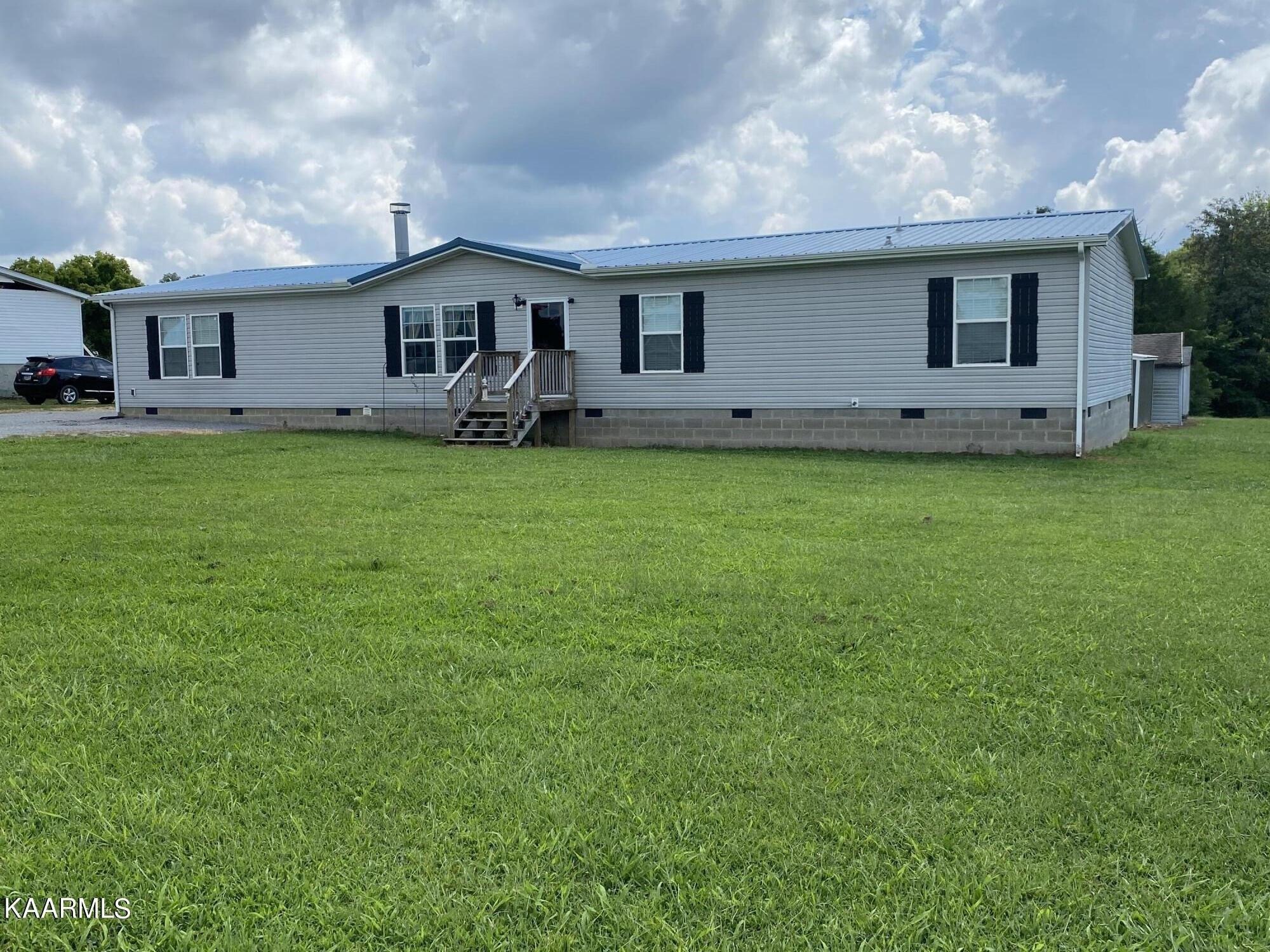 Meadow View Ln, Madisonville, TN 37354
