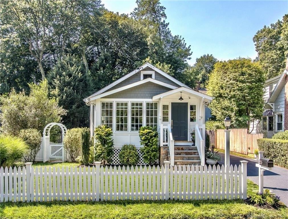 Lakeside Ave, Darien, CT 06820