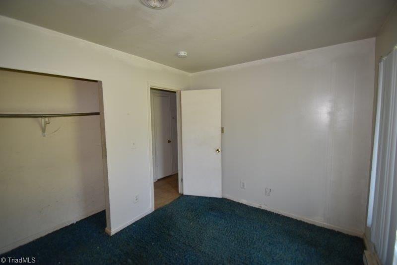 Claremont Ave, Winston Salem, NC 27101