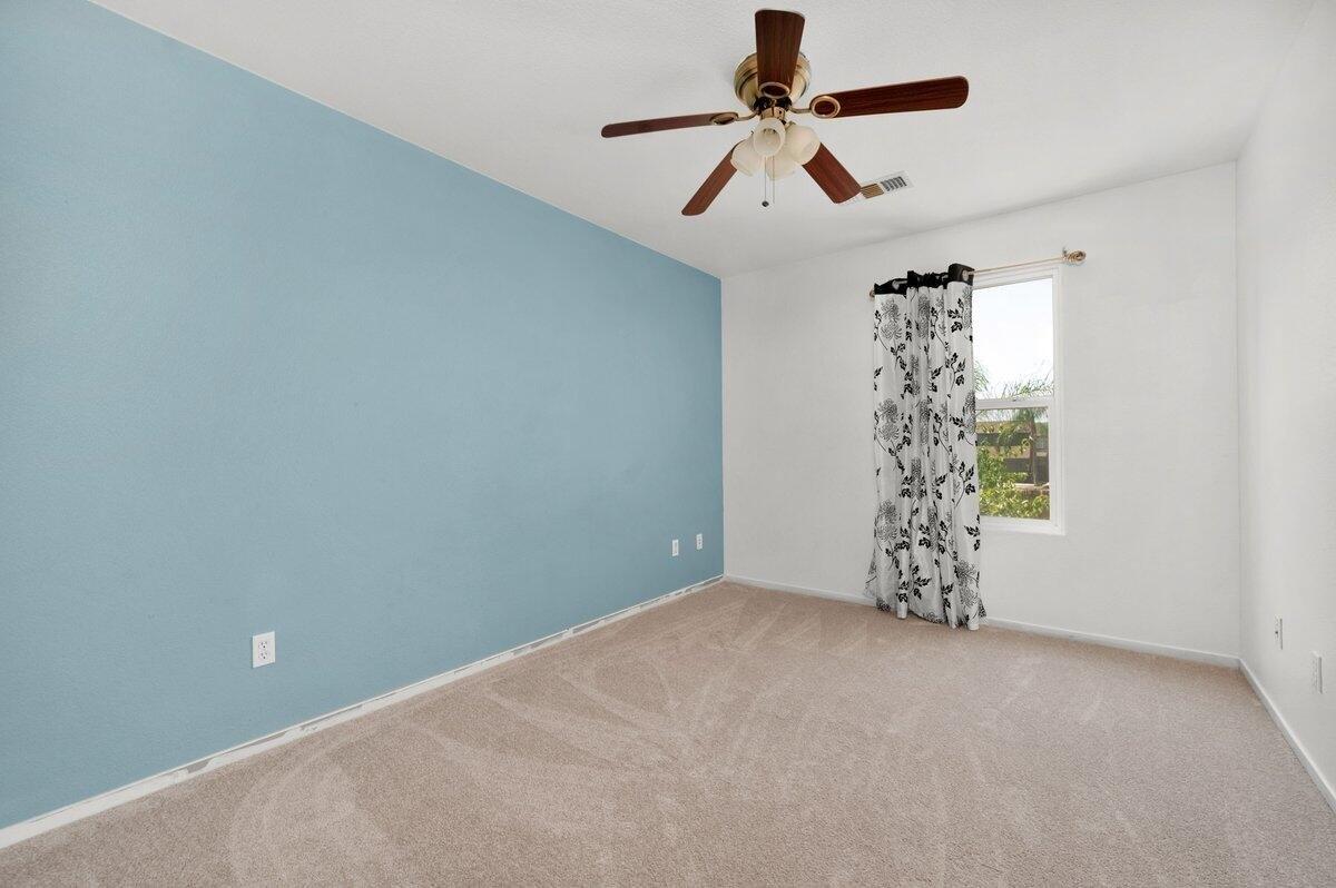 Dandelion Ave, Tulare, CA 93274