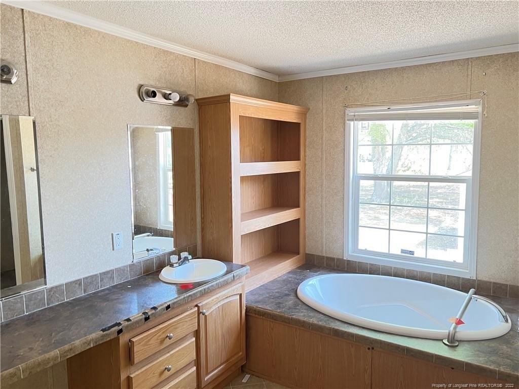 Leanna Dr, Eastover, NC 28312